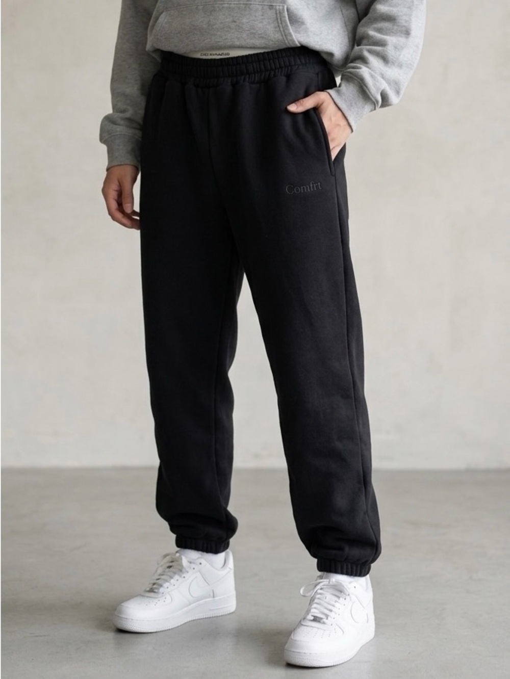 COMFRT Black Signature Logo Sweatpants Unisex Medium Good Days Ahead